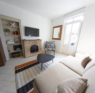 Courtoisville-Sillon-Moka House | La Zingara