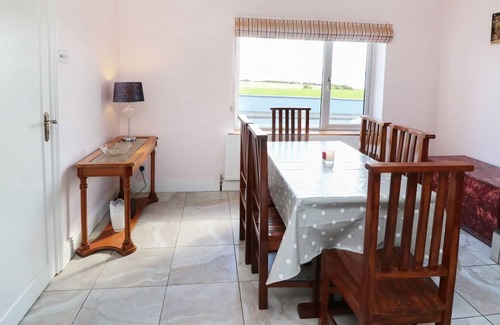 Kilrush Cottage | LABASHEEDA, pet friendly, with open fire in Labasheeda, County Clare