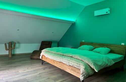 Vicq House | Ladetentethailan