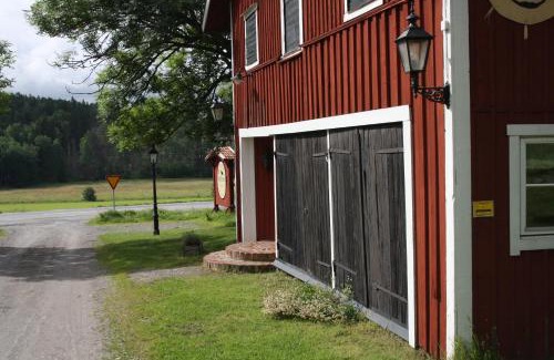 Enhorna Apartment | Ladugårdens Pub & Sal