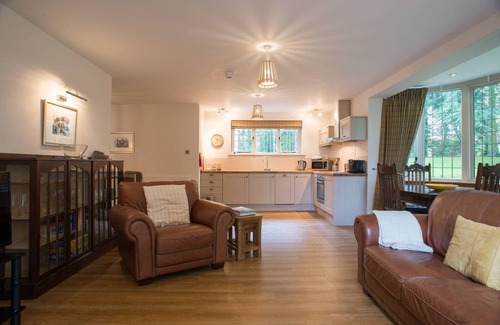 Newport-On-Tay Apartment | Lady Bluebell's Apartment - luxury apartment close to St Andrews and Dundee
