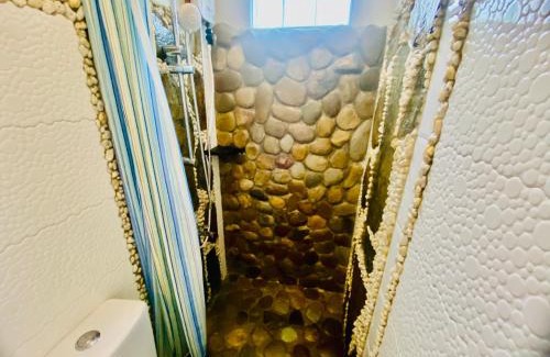 Port Barton Apartment | LADY GHAGHA ROOM RENTALs