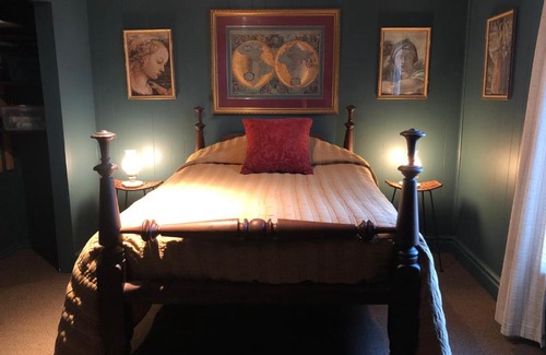 Stratford Apartment | Lady Hamilton
