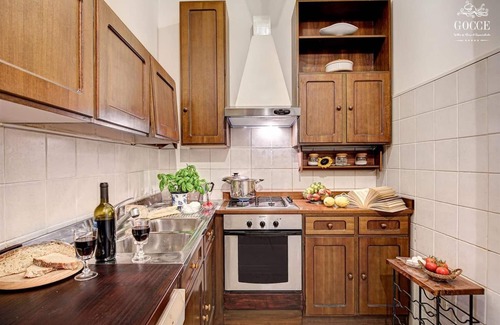 Naples City Centre Apartment | Lady Mary's Tribunali Luxury Suite