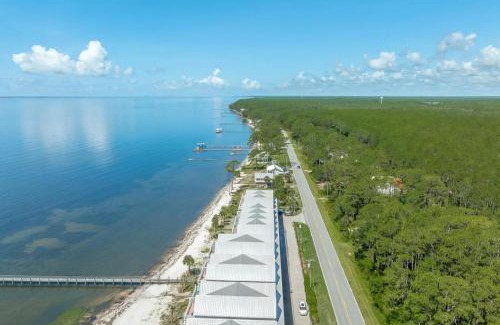 Carrabelle Apartment | Lagniappe - a little something extra on the Gulf