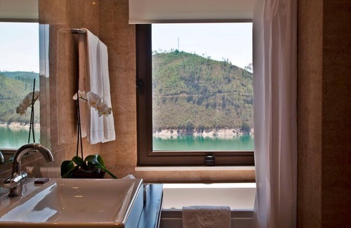 Ferreira do Zezere Hotel | Lago Azul Eco Hotel