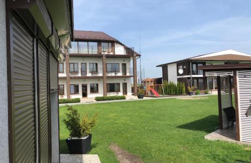 Volyn Oblast House | Lago Casa