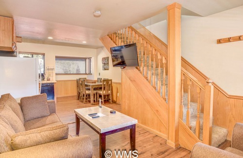 Tahoe Vista Condo | Lake/Beach Front Resort- Pool, Hot Tub, BBQ #27