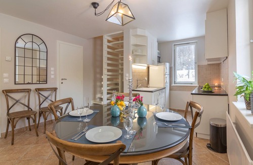 Ukanc Ski Chalet | Lake Bohinj Ski & Lake Cottage - Walk to Skiing!