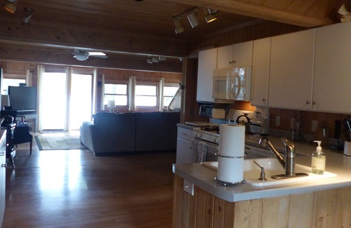 Crystal Beach House | Lake Bomoseen cozy 4 season Lakefront Home