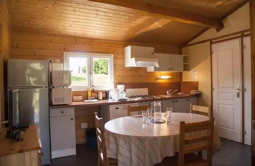 Naucelle Ski Chalet | Lake Bonnefon campsite * - Chalet PREMIUM with lake view 35 m2 (3 bedrooms) 8 persons