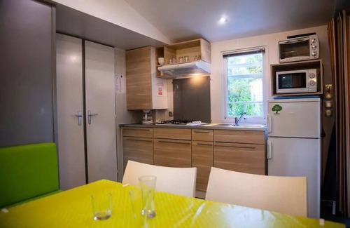 Naucelle House | Lake Bonnefon campsite * - Mobil-Home SPACE 2 bedrooms 4 people