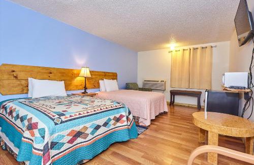 Trinity Hotel | Lake Country Inn