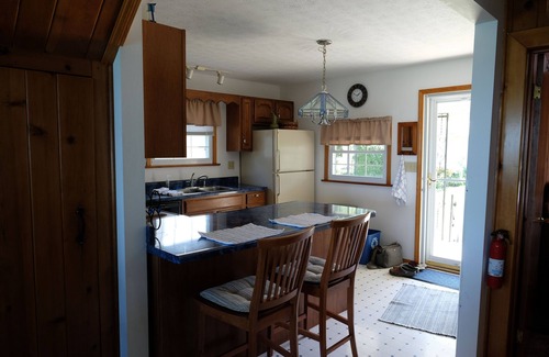 Huron House | Lake Erie Lakefront Cottage
