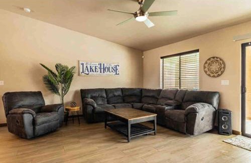 Lake Havasu City House | Lake Escape with Heatable Pool & Spa