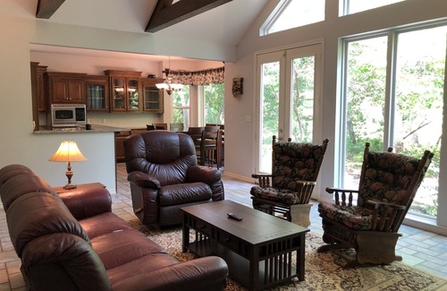 Alba House | Lake Fork house with private boat ramp, dock, fishing light, kayak, 8 acres land