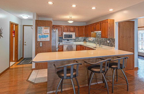 St. Marys House | Lake front 4-bedroom vacation home with pool and tiki bar!