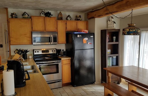 Quail Ridge House | Lake Front Cozy cottage