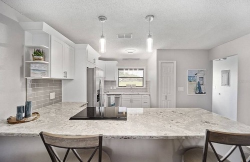 Summerfield Condo | Lake Front Get Away - 10 minutes from The Villages