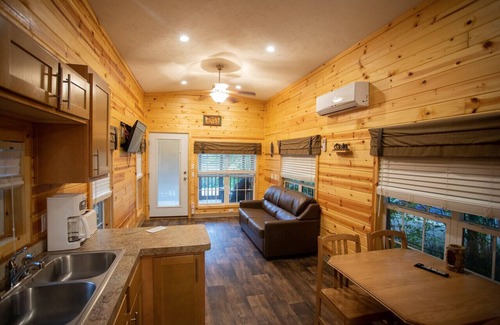Diamond Point RV Rental | Lake George Escape - Campground