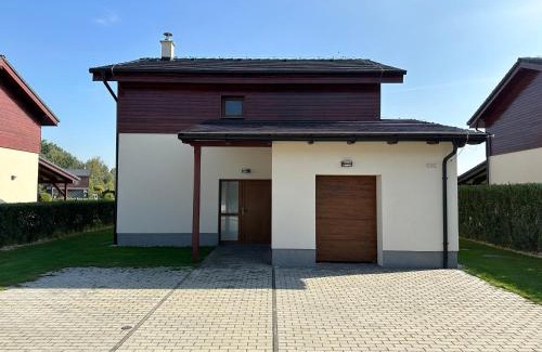 Sajdikove Humence House | Lake house 630