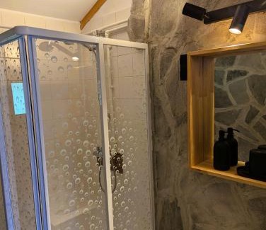 Jibert Ski Chalet | Lake House Iasmina