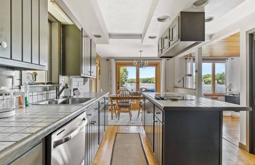Sturbridge House | Lake House in Sturbridge w/All the Views!