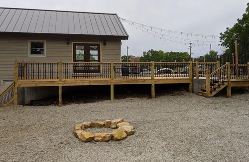 Kimberling City Cabin | Lake House @ Lighthouse Lodge - Lake Views - Bring Your Boat!