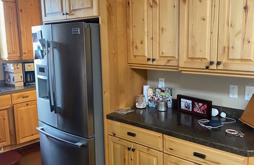 McLean County Cabin | Lake house to celebrate and enjoy!