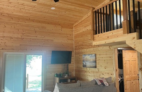 Eastland Cabin | Lake Leon Cozy Cabin and RV park