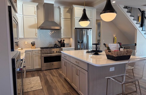 Saxony Forest House | Lake Life Paradise- Luxury Waterfront HomenMinutes from Clemson