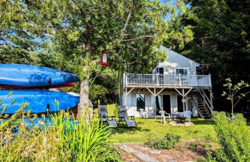 Franklin House | Lake Life Waterfront Cabin NEW