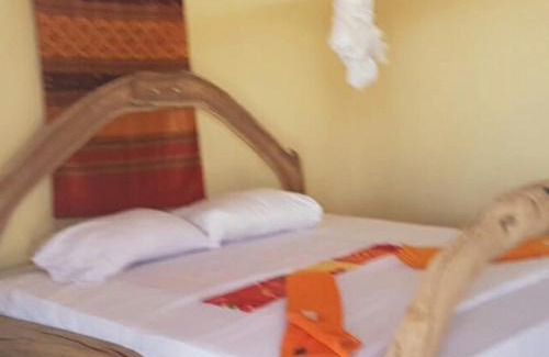 Lake Natron Cabin | Lake Natron Maasai giraffe eco Lodge and camping