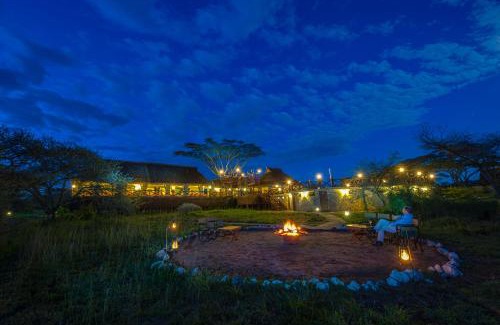 Sinoni Cabin | Lake Ndutu Luxury Tented Lodge