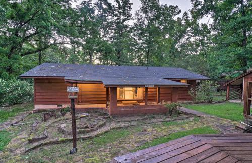Avinger House | Lake O the Pines Retreat with Water Access!