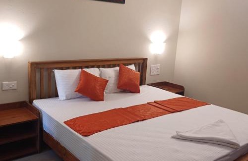 Poovar Apartment | Lake Park