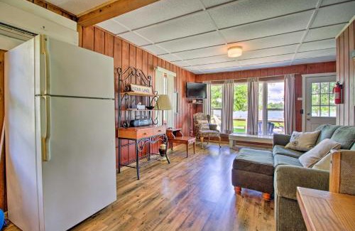 Dent House | Lake Retreat with Dock, Deck and BBQ, BYO Boat!