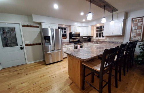 Lake Ripley House | Lake Ripley Getaway