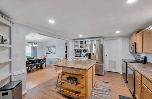 Zavalla House | Lake Sam Rayburn Access!