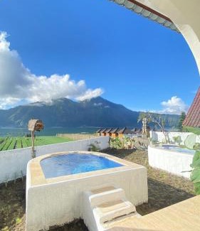 Toya Bungkah Villa | Lake Side Retreat & hot spring
