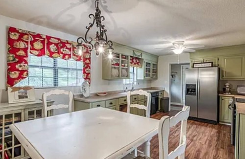 Eatonton Cottage | Lake Sinclair Waterfront Cottage