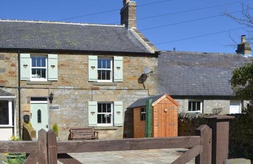 Hexham House | Lake View Cottage