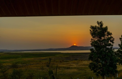 Nashik Villa | Lake View Holiday Villa Near Sula Vine Yard With 3 BdRms