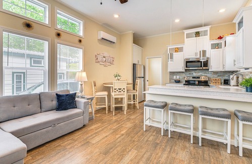 Sherrills Ford House | Lake-View Home w/Pool Access in Sherrills Ford!
