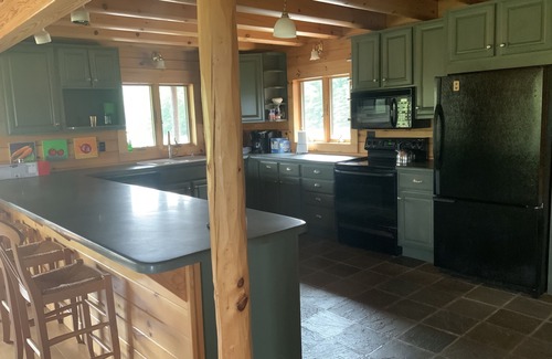 Fishs Eddy House | Lake View Log Cabin with amazing views