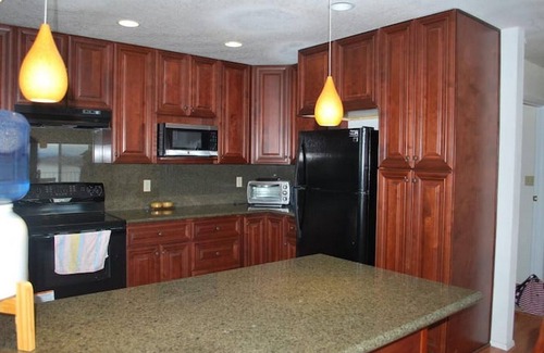 Clear Lake House | Lake view Paradise in Lake County, Kelseyville, CA