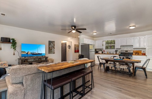 Dennis Cottage | Lake View Summer Escape - 6th Night FREE!