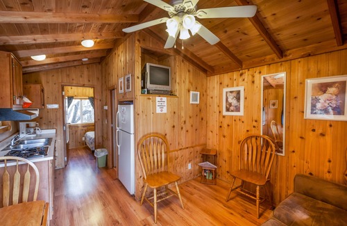 Lake Whitney Cabin | Lake Whitney RV Campground