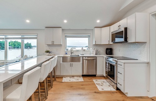 Gilford Condo | Lake Winnipesaukee Condo w/Beach Access!