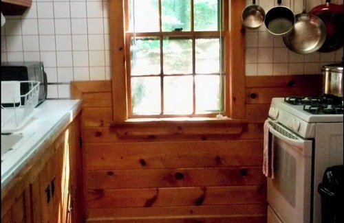 Jaffrey Cabin | Lakefront all-season beauty and fun!